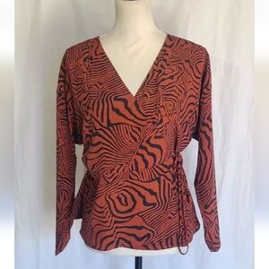 New With Tags ModCloth Passionate Print Long Sleeve Wrap Top Small